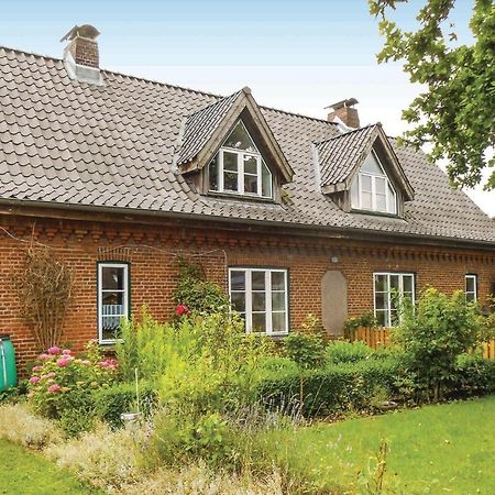1 Bedroom Nice Apartment In Flueggendorf Klausdorf  ภายนอก รูปภาพ