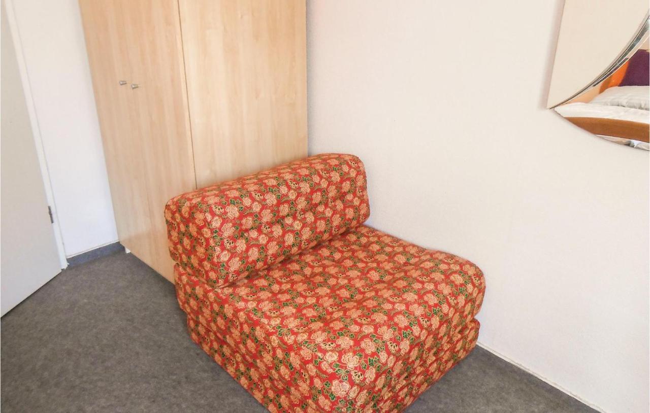 1 Bedroom Nice Apartment In Flueggendorf Klausdorf  ภายนอก รูปภาพ