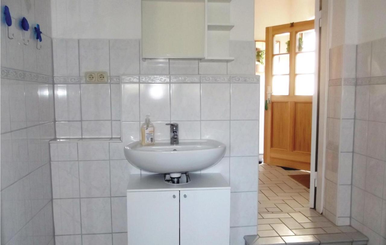 1 Bedroom Nice Apartment In Flueggendorf Klausdorf  ภายนอก รูปภาพ