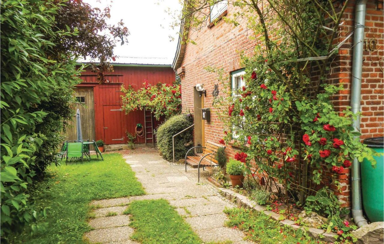 1 Bedroom Nice Apartment In Flueggendorf Klausdorf  ภายนอก รูปภาพ